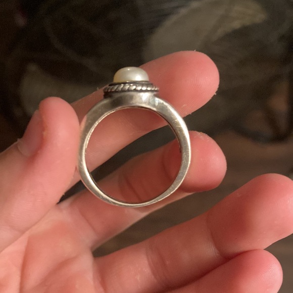 Ring - Picture 2 of 3